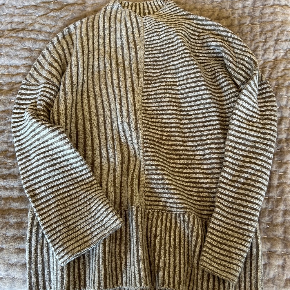 Thml sweater